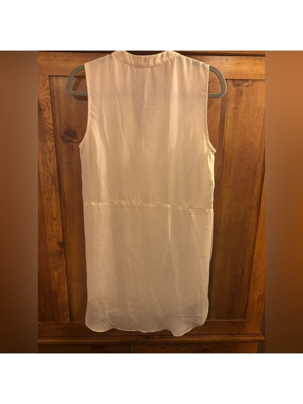KISMET White Sleeveless Shirt Womens Medium Polyester with Slits on Each Side - Picture 5 of 11
